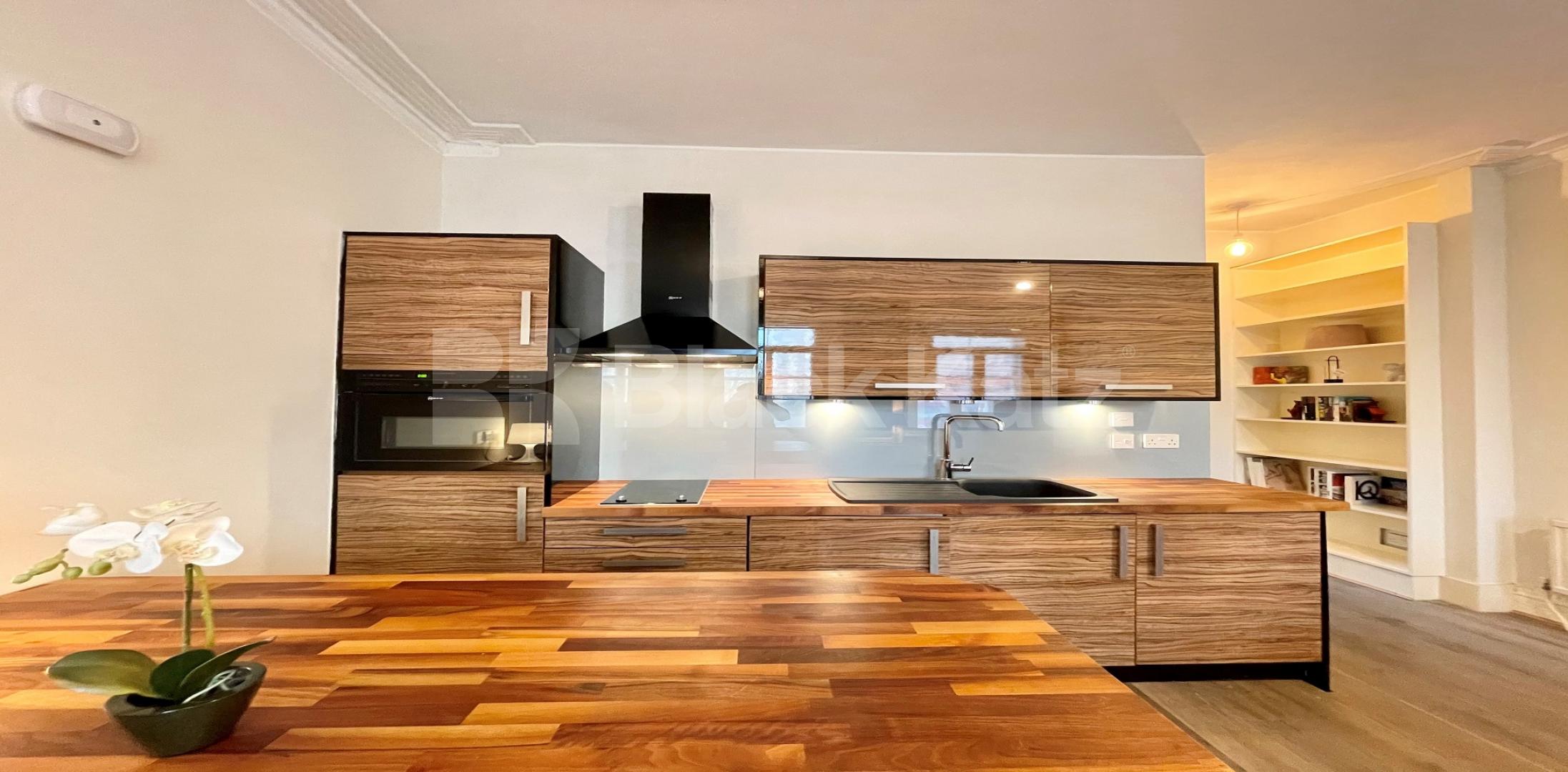 			NEW INSTRUCTION , 1 Bedroom, 1 bath, 1 reception Apartment			 Blackfriars Road, Southwark